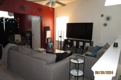 Condo in Kissimmee, Florida, 2 bedrooms  № 1254955 - photo 2