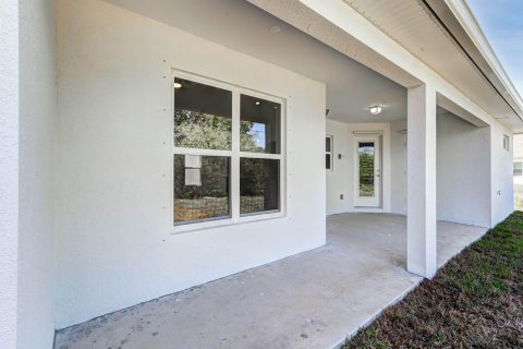 House in Vero Beach, Florida 3 bedrooms, 151.71 sq.m. № 1221337 - photo 3