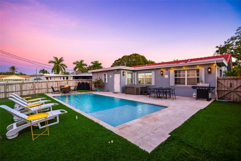 Casa en venta en Hollywood, Florida, 4 dormitorios, 164.16 m2 № 931817 - foto 19