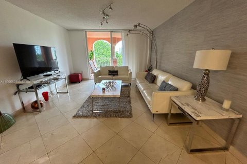 Copropriété à vendre à Aventura, Floride: 2 chambres, 109.62 m2 № 1401190 - photo 4