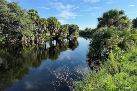 Terreno en venta en Port Charlotte, Florida № 1301171 - foto 7