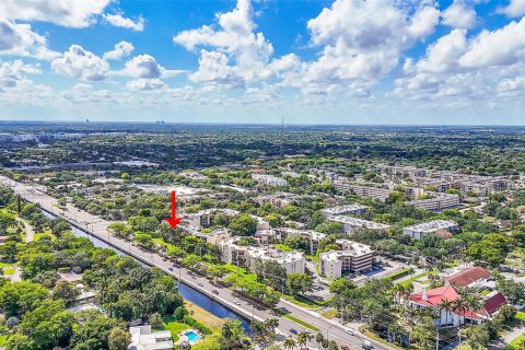 Condominio en venta en Plantation, Florida, 1 dormitorio, 74.32 m2 № 1172187 - foto 3