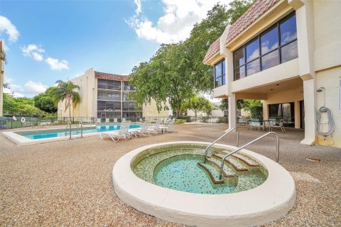 Condo in Plantation, Florida, 1 bedroom  № 1172187 - photo 18