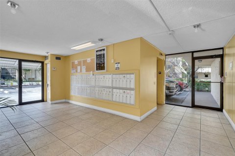 Copropriété à vendre à Plantation, Floride: 1 chambre, 74.32 m2 № 1172187 - photo 15