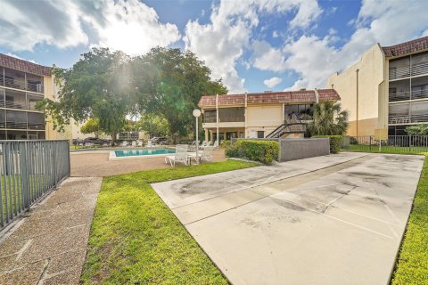 Condo in Plantation, Florida, 1 bedroom  № 1172187 - photo 19