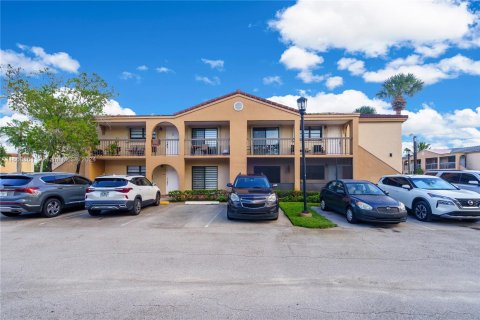 Copropriété à vendre à Hialeah, Floride: 2 chambres, 83.61 m2 № 1333612 - photo 9