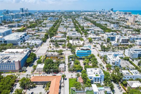 Villa ou maison à vendre à Miami Beach, Floride: 3 chambres, 172.15 m2 № 176465 - photo 12