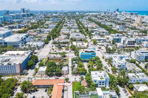 Villa ou maison à vendre à Miami Beach, Floride: 3 chambres, 172.15 m2 № 176465 - photo 13