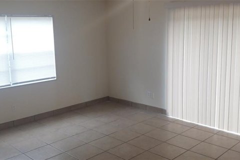 Apartment in Orange City, Florida 2 bedrooms, 88.44 sq.m. № 1398648 - photo 8