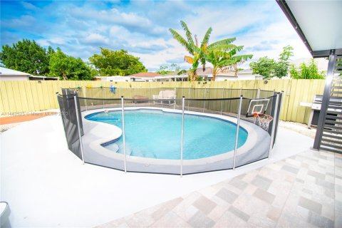 Villa ou maison à vendre à Homestead, Floride: 3 chambres, 110.93 m2 № 825073 - photo 3