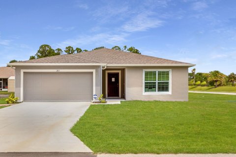 House in Royal Highlands by Focus Homes in Brooksville, Florida 4 bedrooms, 250 sq.m. № 396535 - photo 5