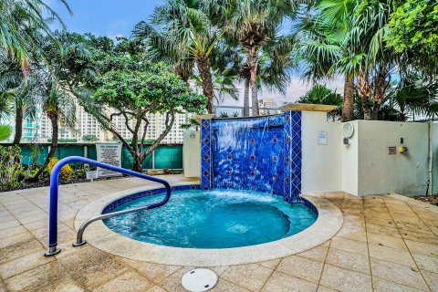 Condo in Fort Lauderdale, Florida, 2 bedrooms  № 1152160 - photo 29