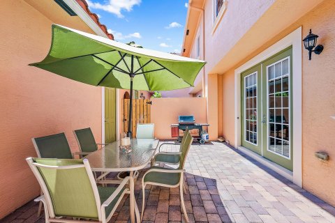 Townhouse in Jupiter, Florida 3 bedrooms, 169.27 sq.m. № 1152193 - photo 11