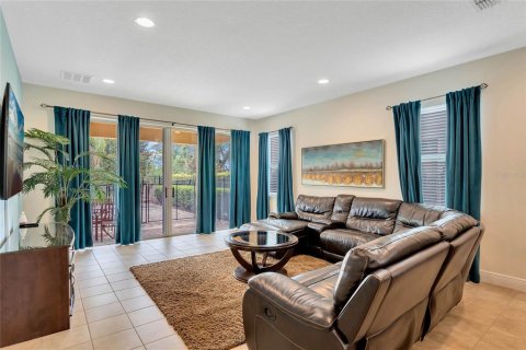 Villa ou maison à vendre à Kissimmee, Floride: 10 chambres, 439.43 m2 № 531113 - photo 6