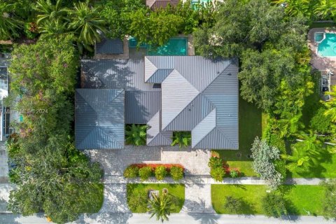 Villa ou maison à vendre à Miami, Floride: 7 chambres, 562.99 m2 № 1375001 - photo 5