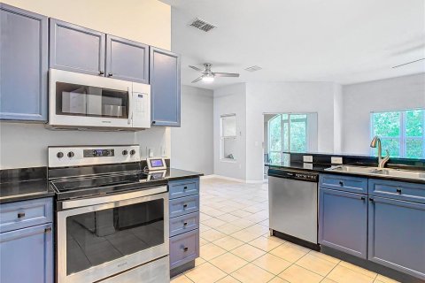 Touwnhouse à vendre à Tampa, Floride: 3 chambres, 161.28 m2 № 1343319 - photo 17