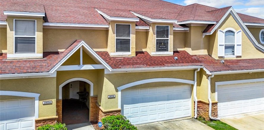 Townhouse in Tampa, Florida 3 bedrooms, 161.28 sq.m. № 1343319