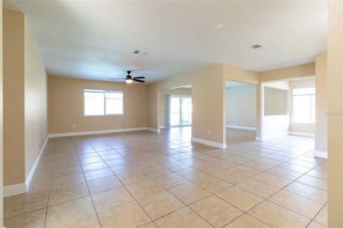 House in North Port, Florida 3 bedrooms, 179.39 sq.m. № 1407941 - photo 6