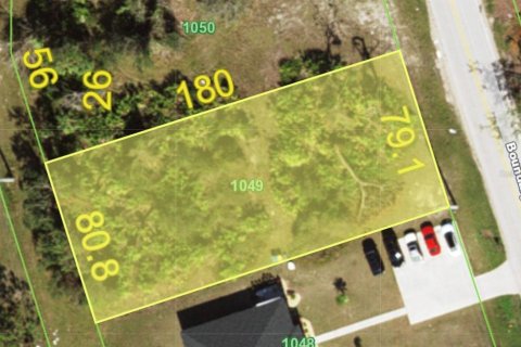 Land in Rotonda, Florida № 823485 - photo 1