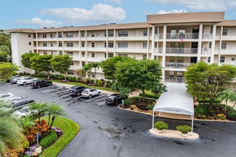 Condominio en venta en Pompano Beach, Florida, 2 dormitorios, 129.69 m2 № 945222 - foto 12