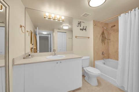 Condo in West Palm Beach, Florida, 1 bedroom  № 1186619 - photo 25