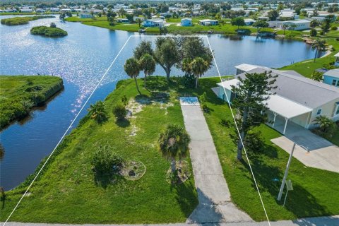 Terreno en venta en Englewood, Florida № 1355603 - foto 1