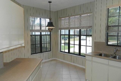 House in Boca Raton, Florida 2 bedrooms, 174.19 sq.m. № 1127713 - photo 10