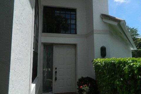 House in Boca Raton, Florida 2 bedrooms, 174.19 sq.m. № 1127713 - photo 2