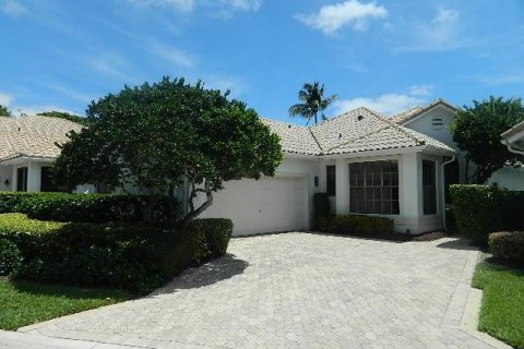 House in Boca Raton, Florida 2 bedrooms, 174.19 sq.m. № 1127713 - photo 16