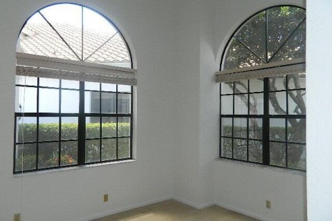 House in Boca Raton, Florida 2 bedrooms, 174.19 sq.m. № 1127713 - photo 9