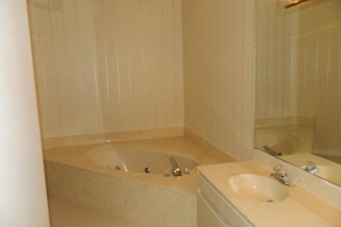 House in Boca Raton, Florida 2 bedrooms, 174.19 sq.m. № 1127713 - photo 4