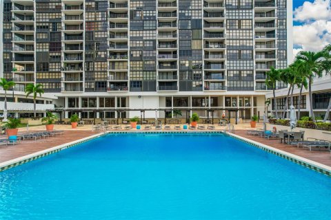 Condominio en venta en Miami, Florida, 1 dormitorio, 98.85 m2 № 1439972 - foto 15