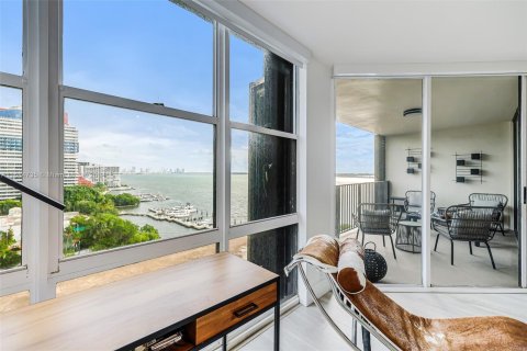 Condominio en venta en Miami, Florida, 1 dormitorio, 98.85 m2 № 1439972 - foto 10