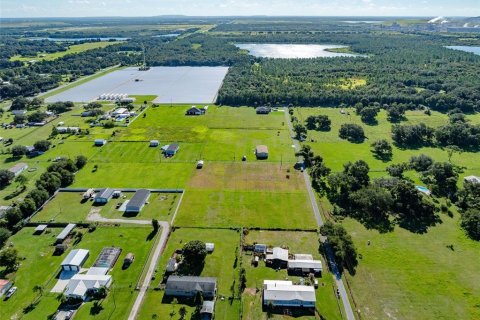 Terreno en venta en Fish Hawk, Florida № 1351545 - foto 6