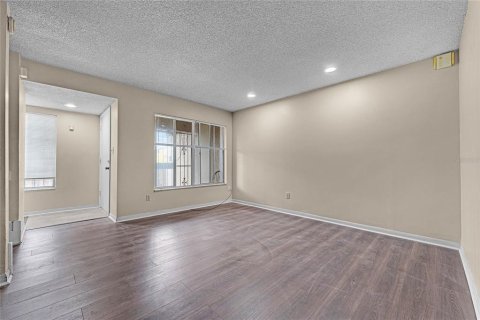 Adosado en venta en Orlando, Florida, 3 dormitorios, 138.42 m2 № 1191769 - foto 10