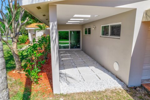 Casa en venta en Palmetto Bay, Florida, 3 dormitorios, 218.78 m2 № 1128637 - foto 10