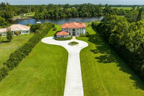 Villa ou maison à vendre à Palm City, Floride: 9 chambres, 458.84 m2 № 1239201 - photo 6