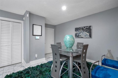 Condo in Tampa, Florida, 1 bedroom  № 1417474 - photo 4