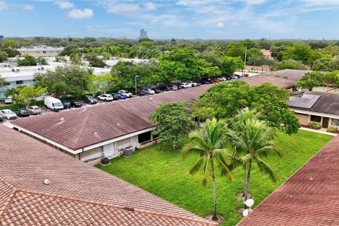 Propiedad comercial en venta en Hollywood, Florida № 1351854 - foto 9