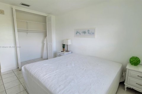 Condominio en alquiler en Hallandale Beach, Florida, 1 dormitorio, 66.89 m2 № 1345668 - foto 20