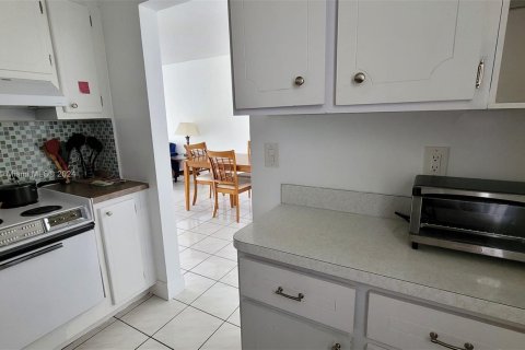 Condominio en alquiler en Hallandale Beach, Florida, 1 dormitorio, 66.89 m2 № 1345668 - foto 7