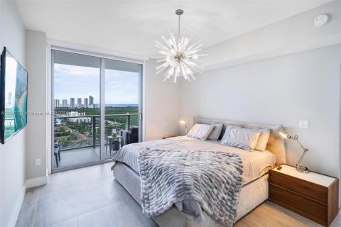 Condominio en alquiler en North Miami Beach, Florida, 3 dormitorios, 144.56 m2 № 1345585 - foto 18