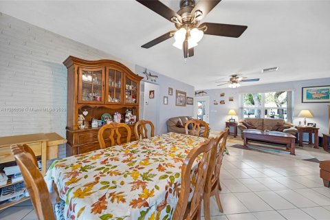 Купить виллу или дом в Норт-Майами-Бич, Флорида 3 спальни, 112.04м2, № 496239 - фото 9