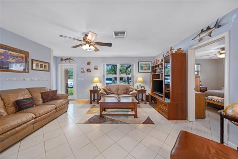 Купить виллу или дом в Норт-Майами-Бич, Флорида 3 спальни, 112.04м2, № 496239 - фото 4