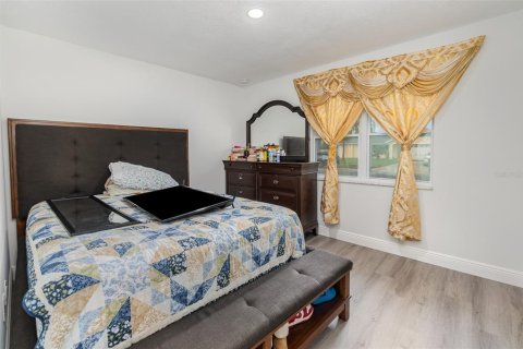 Villa ou maison à vendre à Kissimmee, Floride: 4 chambres, 171.22 m2 № 1296486 - photo 16