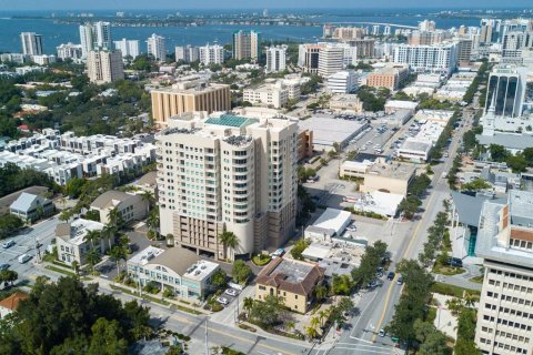 Condominio en venta en Sarasota, Florida, 3 dormitorios, 161.19 m2 № 1133778 - foto 1