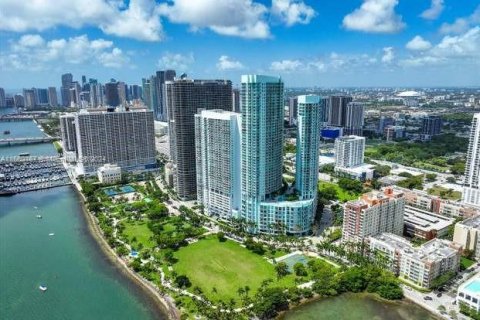 Condominio en venta en Miami, Florida, 2 dormitorios, 130.06 m2 № 1377333 - foto 1