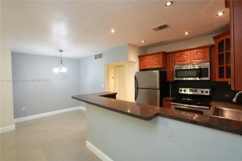 Condominio en venta en Opa-locka, Florida, 3 dormitorios, 95.13 m2 № 1328860 - foto 8