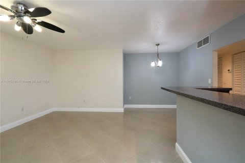 Copropriété à vendre à Opa-locka, Floride: 3 chambres, 95.13 m2 № 1328860 - photo 9