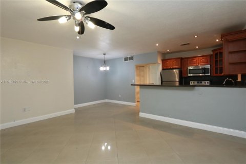 Copropriété à vendre à Opa-locka, Floride: 3 chambres, 95.13 m2 № 1328860 - photo 1